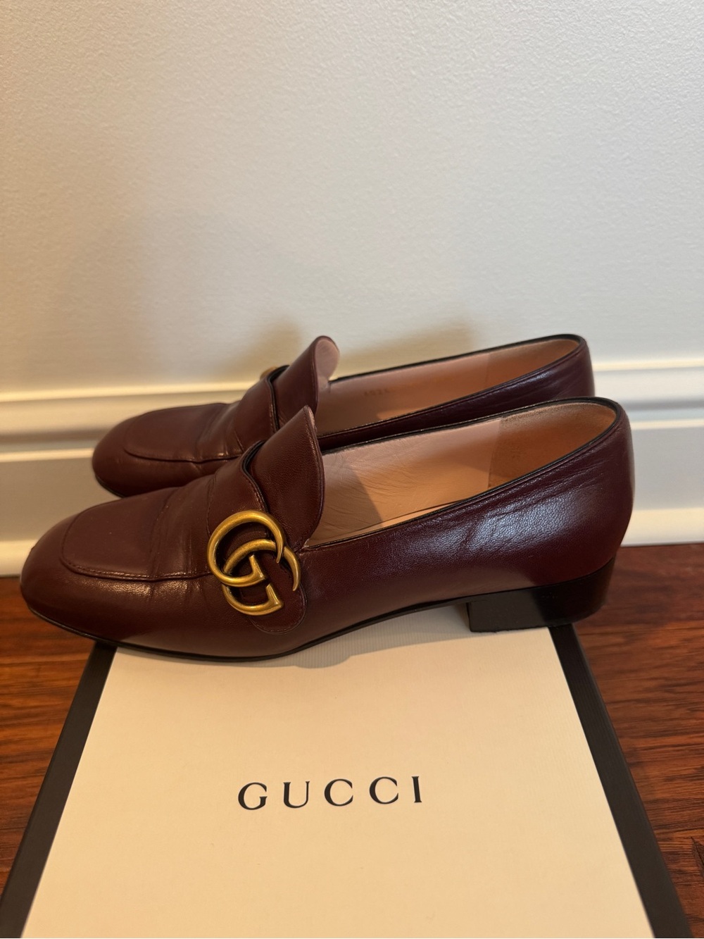Gucci Malaga Kid Loafers in Vintage Bordeaux - Picture 4 of 11